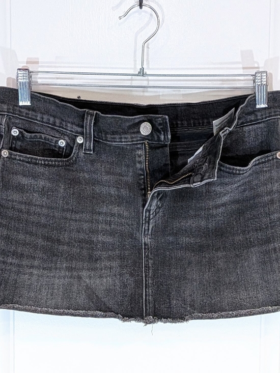 Levi's Dresses & Skirts - Levi's Black Wash Mini Denim Skirt 28